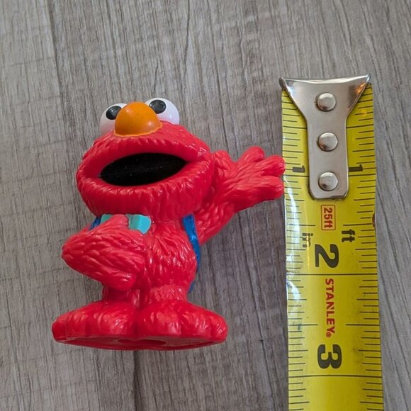 Sesame Street Workshop Elmo Action Figure blue Backpack 2010 Cake Topper - Picture 3 of 4
